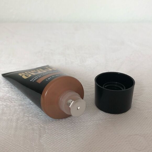 5/$15 SALE NEW NYX Born To Glow Raidiant Foundation Warm Mahogany 30 ml - Picture 5 of 5